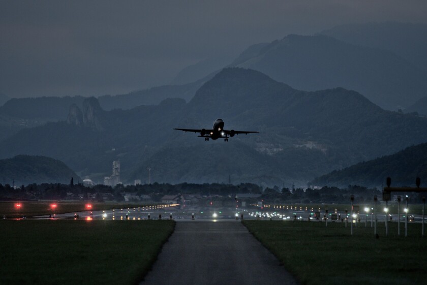 沙國首都上空遭飛彈襲擊 機場油庫傳受創航班延誤（圖／Pixabay）